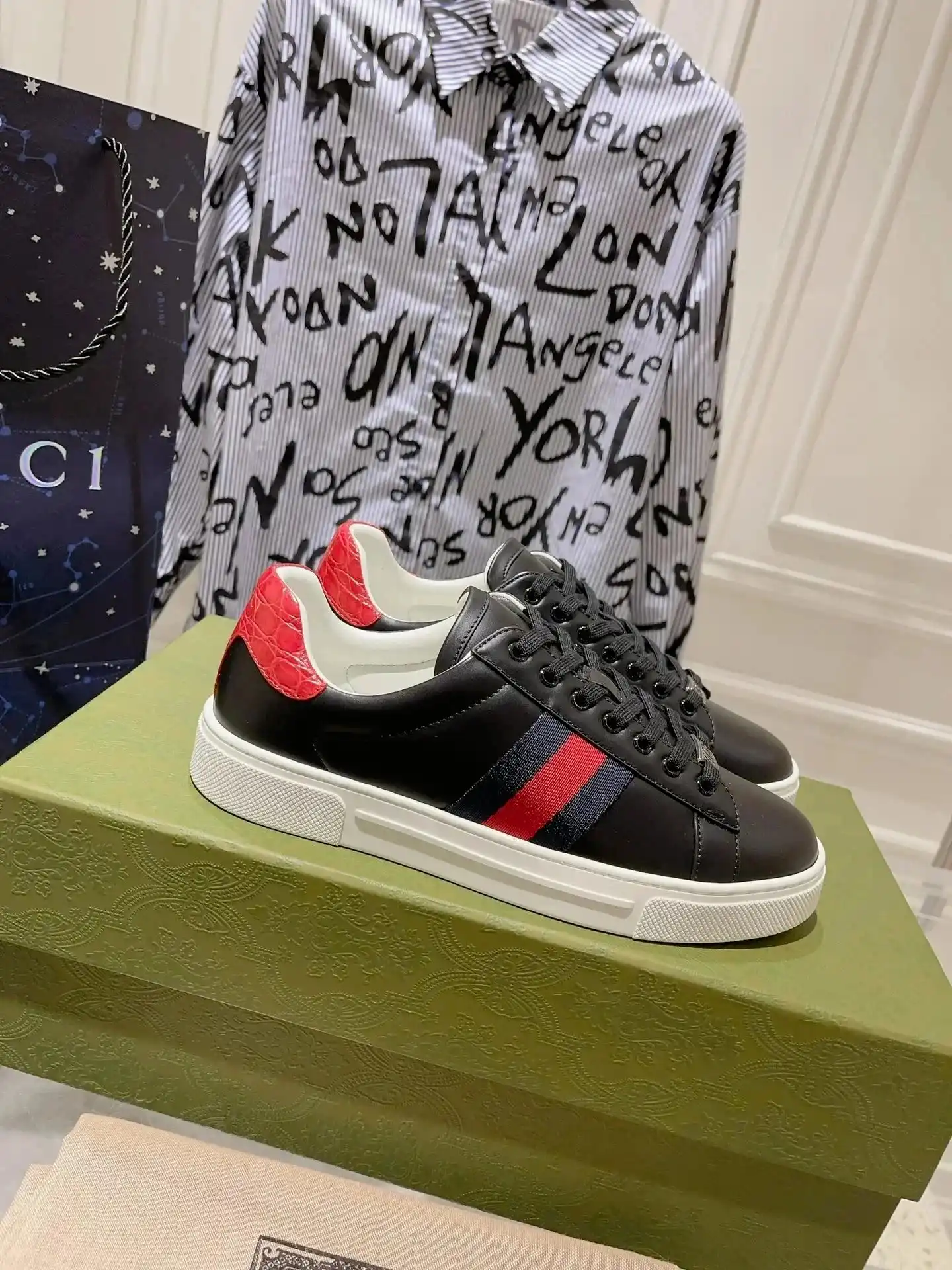 Gucci Rhyton Vintage 1 — foto 3 de 8
