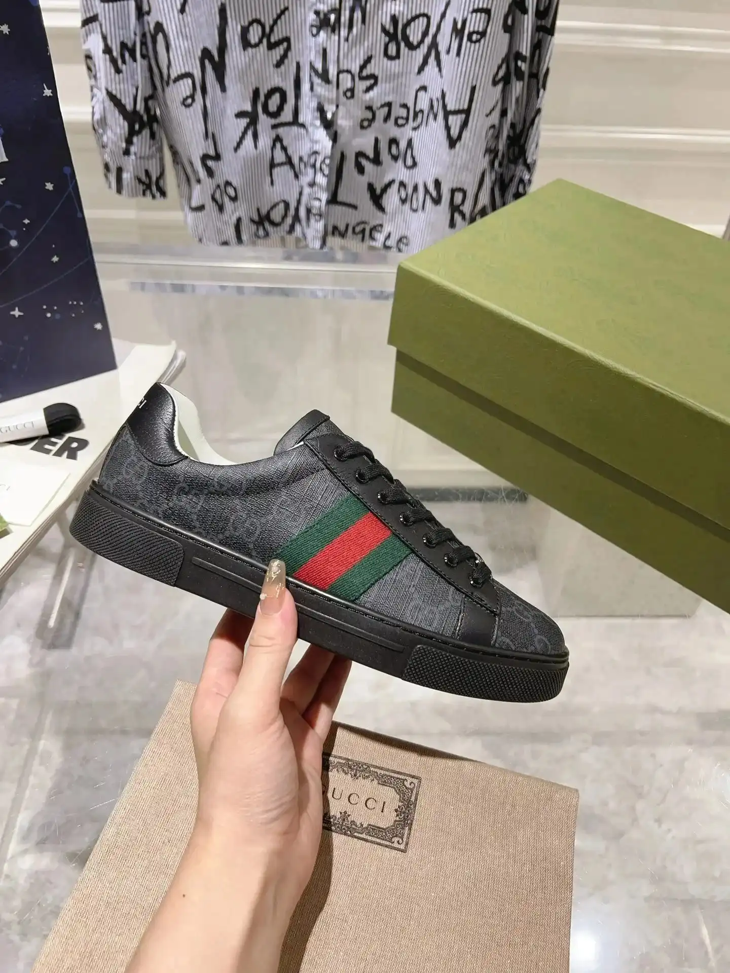 Gucci Rhyton Vintage 1 — foto 5 de 8