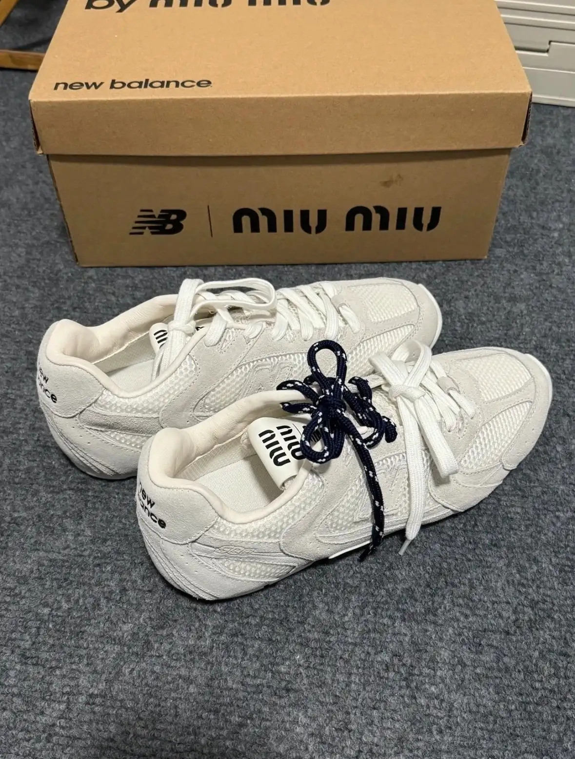 New Balance x Miu Miu MAYA Sneakers [4 styles] — foto 7 de 8