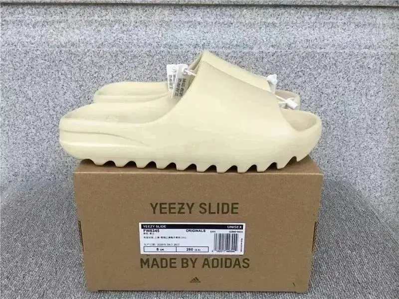 Adidas Yeezy Slide Sandals [14 styles] — foto 3 de 8