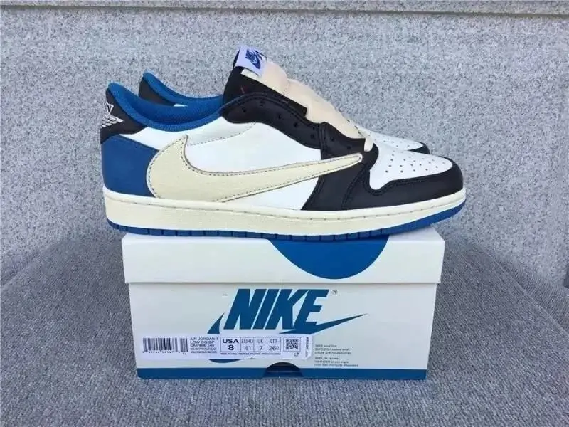 Nike Air Jordan 1 Sneakers — foto 2 de 6