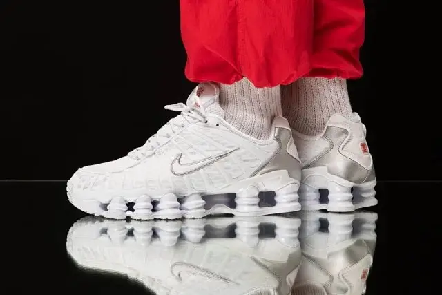 Nike Shox Sneakers — foto 7 de 8