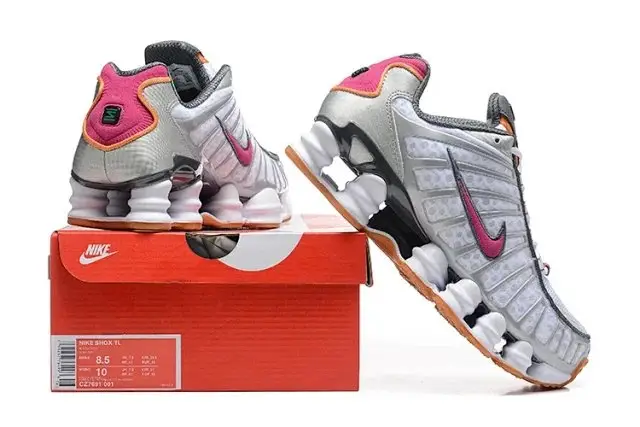 Nike Shox Sneakers — foto 8 de 8