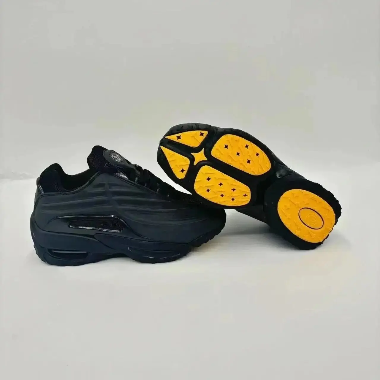 Nike x Nocta Hot Step 2 Sneakers [39 styles] — foto 3 de 8