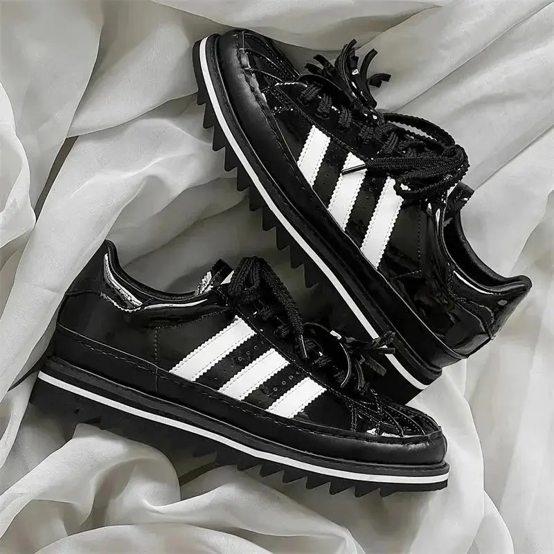 ADIDAS X CLOT Superstar Sneakers [2 styles] — foto 2 de 5