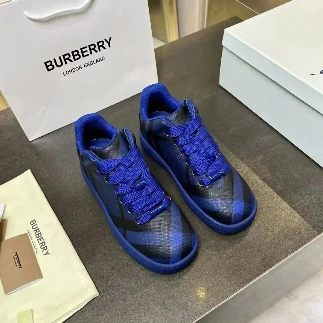 Burberry shoes — foto 7 de 8