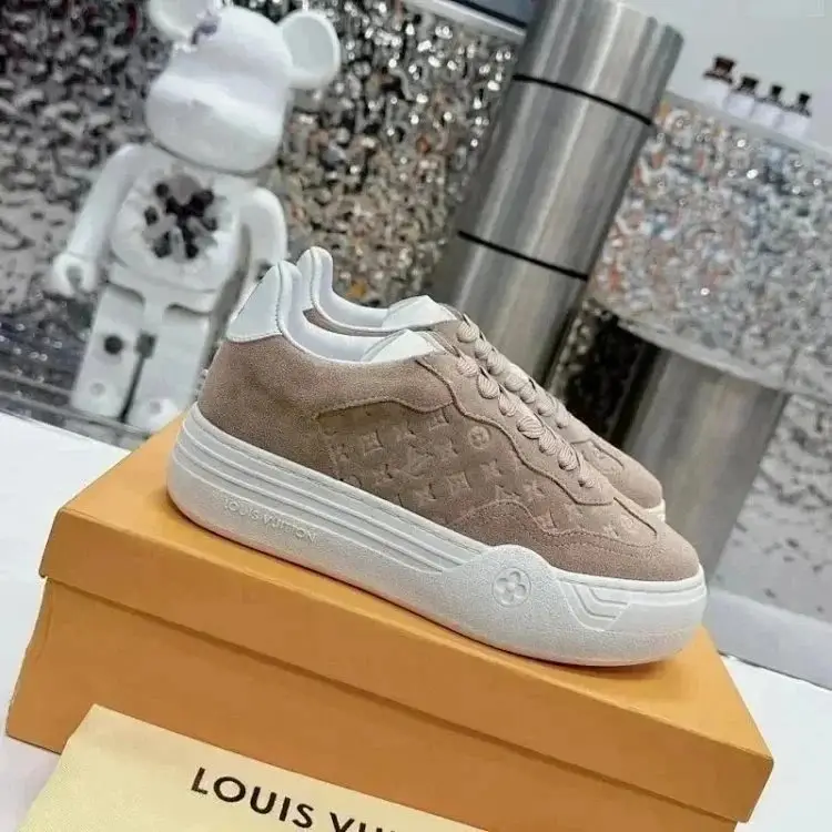 Louis Vuitton sneakers (8 styles) — foto 2 de 4