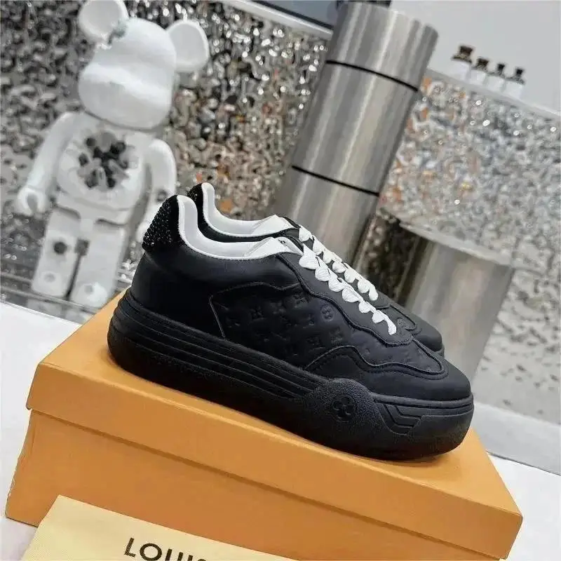 Louis Vuitton sneakers (8 styles) — foto 4 de 4