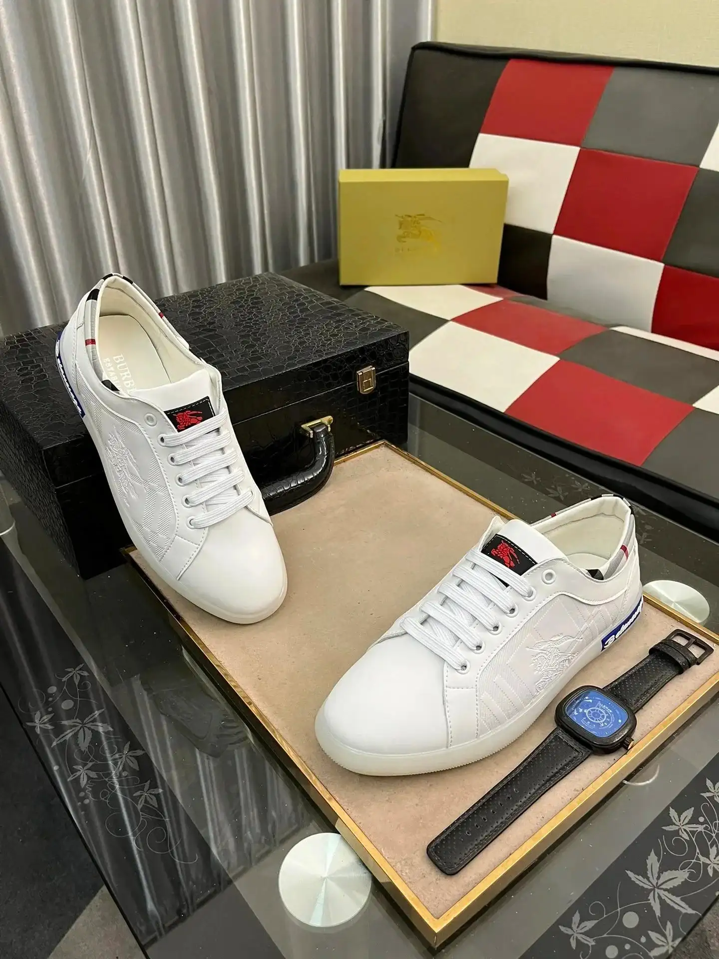 Burberry Shoes — foto 5 de 8