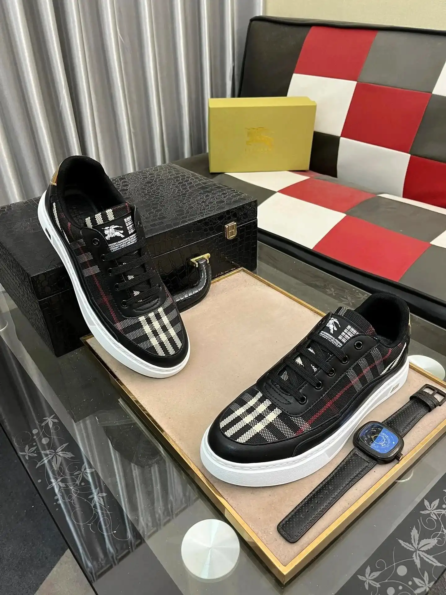 Burberry Shoes — foto 8 de 8