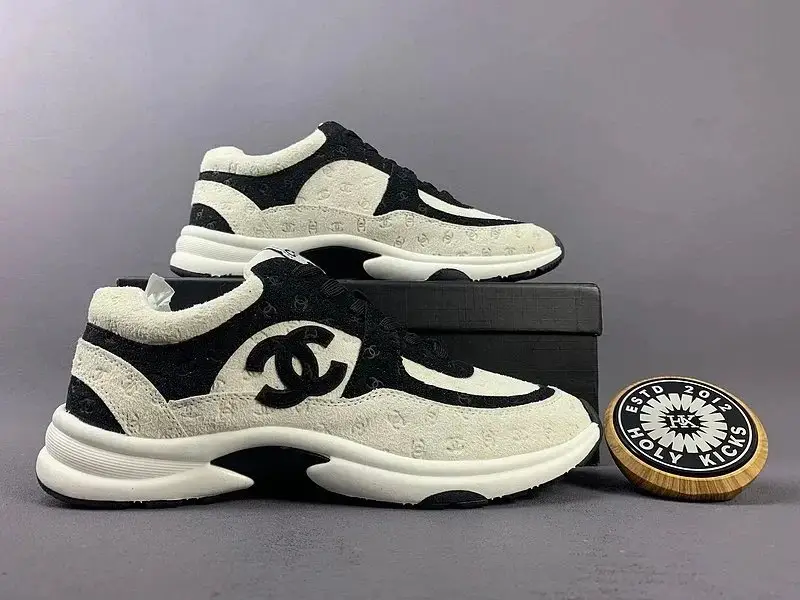 CHANEL Sneakers — foto 5 de 8