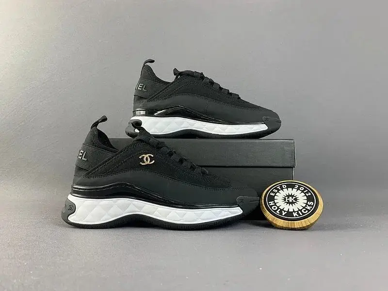 CHANEL Sneakers — foto 8 de 8