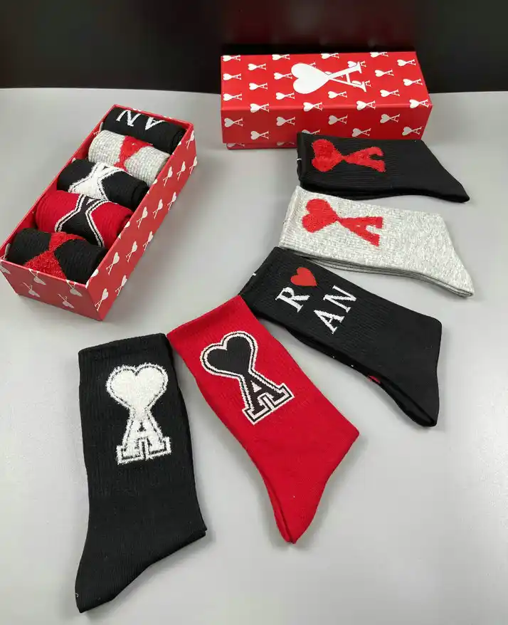 Multibrand Socks [25 styles] — foto 2 de 8