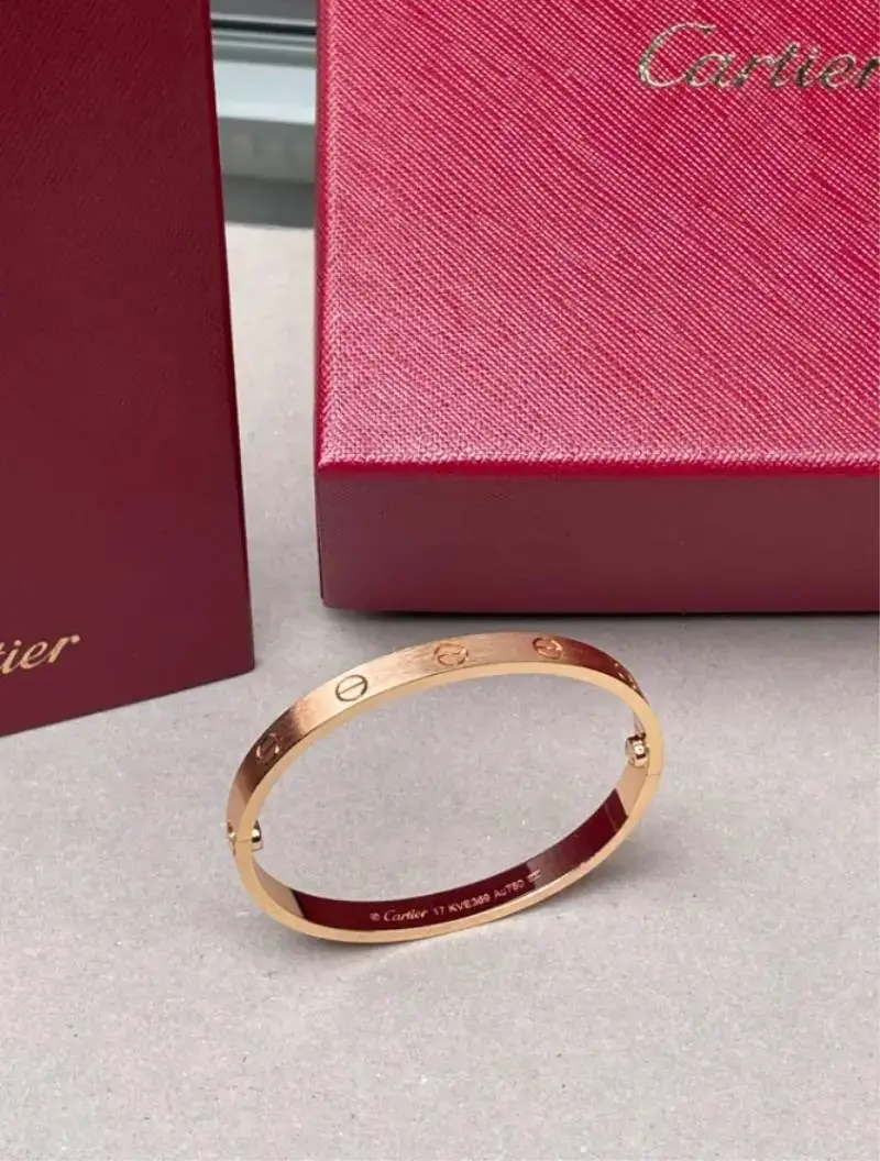 Cartier Love Bracelet — foto 8 de 8