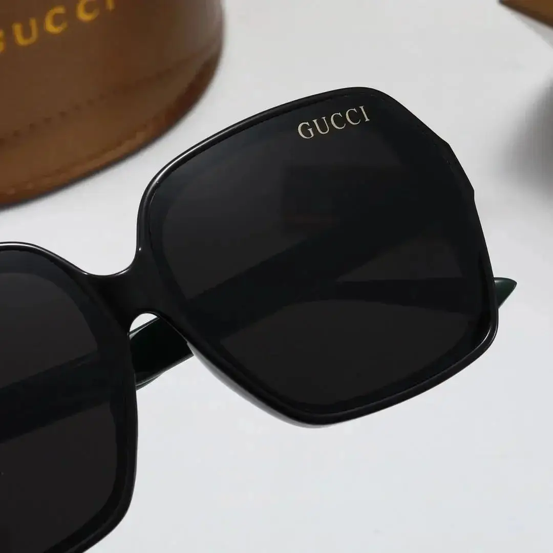 Gucci Glasses(+5 styles) — foto 4 de 6