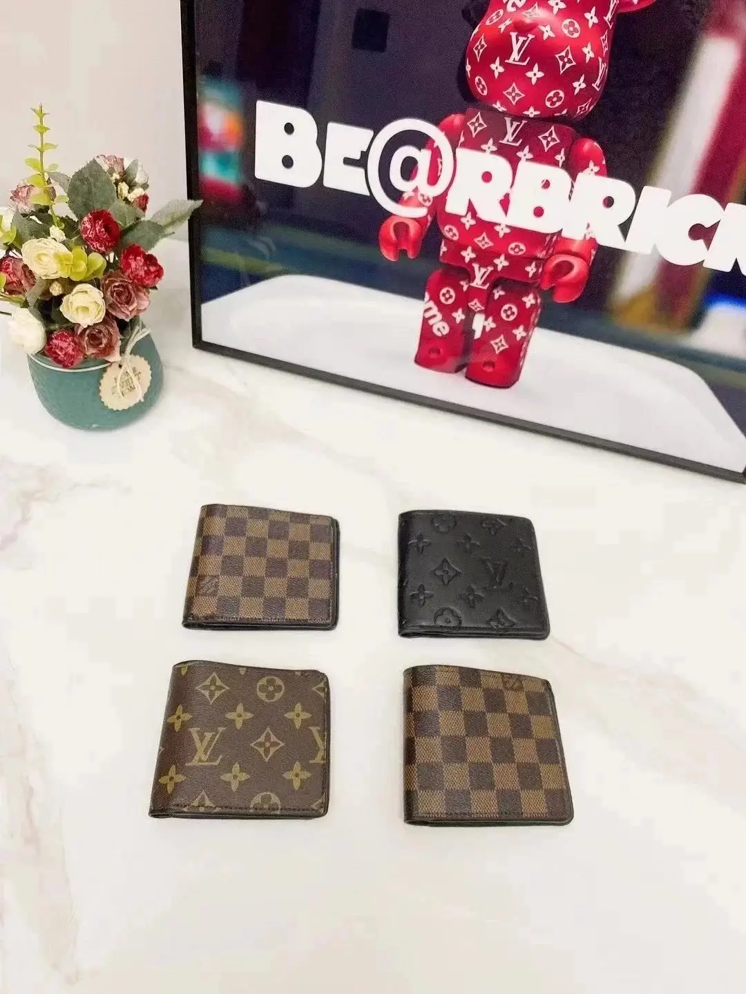 Louis Vuitton Wallet — foto 2 de 4