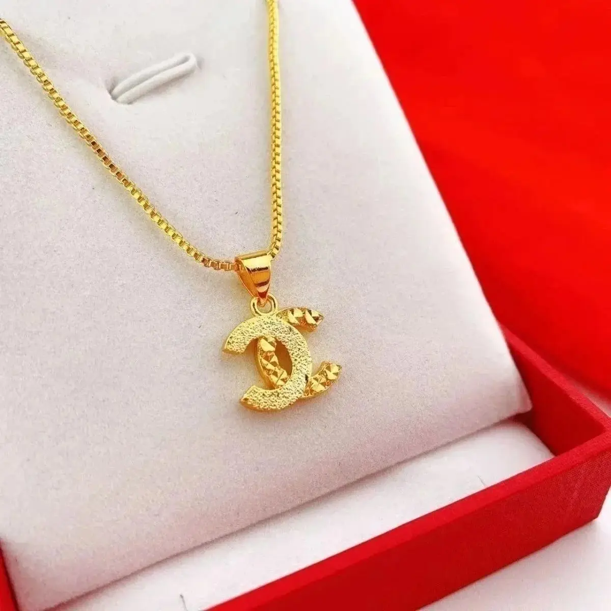 Chanel Fashion Necklace — foto 4 de 4