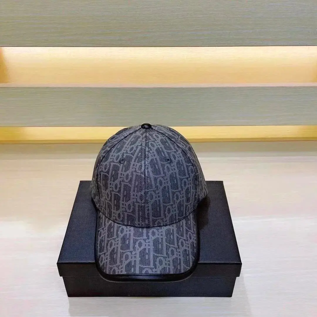 Dior cap (40 CP) — foto 4 de 6