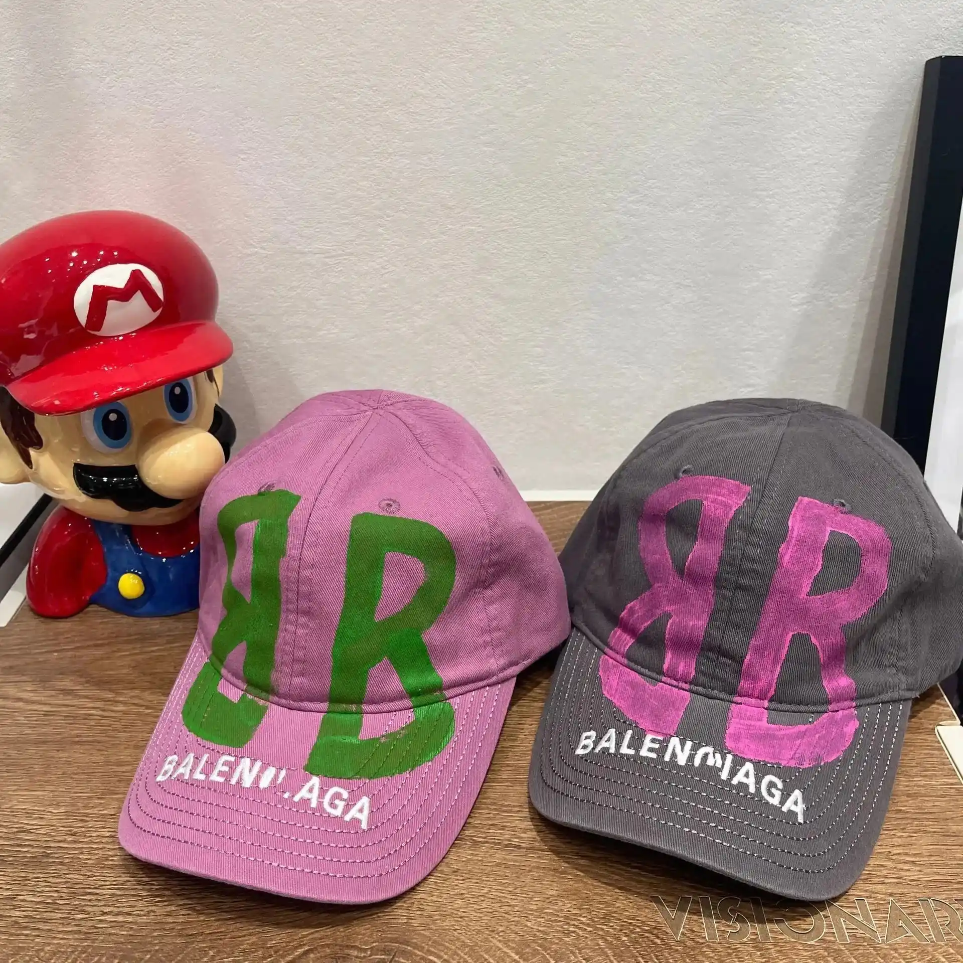 Balenciaga BB Logo Cap [5 styles] — foto 3 de 5