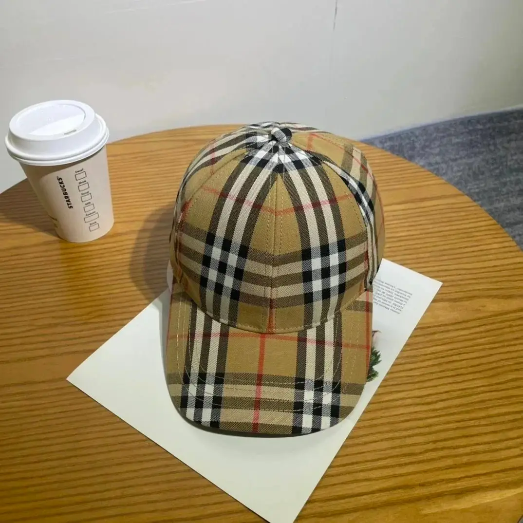 BURBERRY Hat — foto 6 de 6