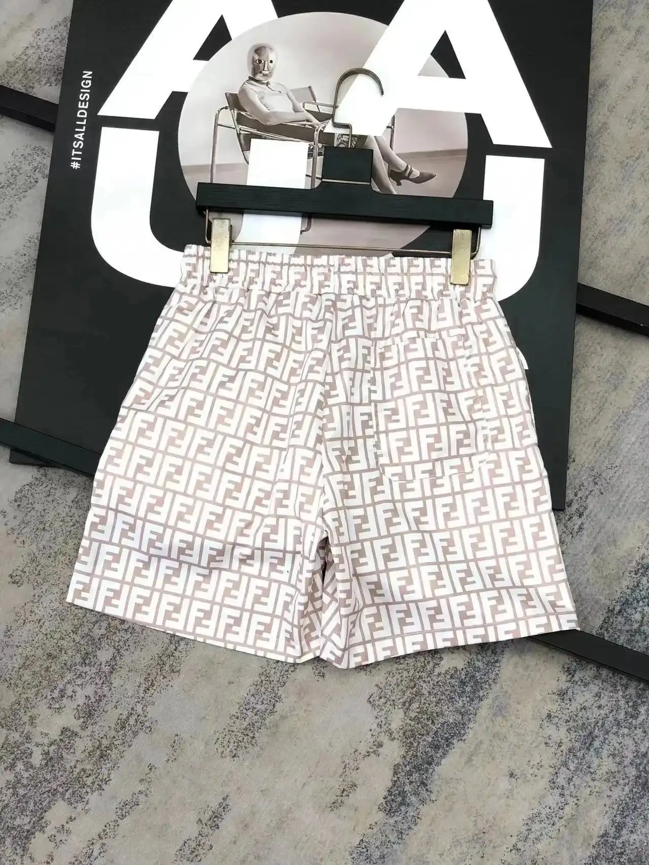 Fashion shorts — foto 4 de 5