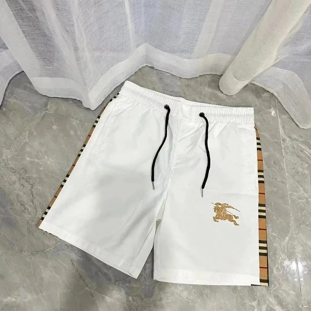 Burberry Shorts — foto 4 de 8
