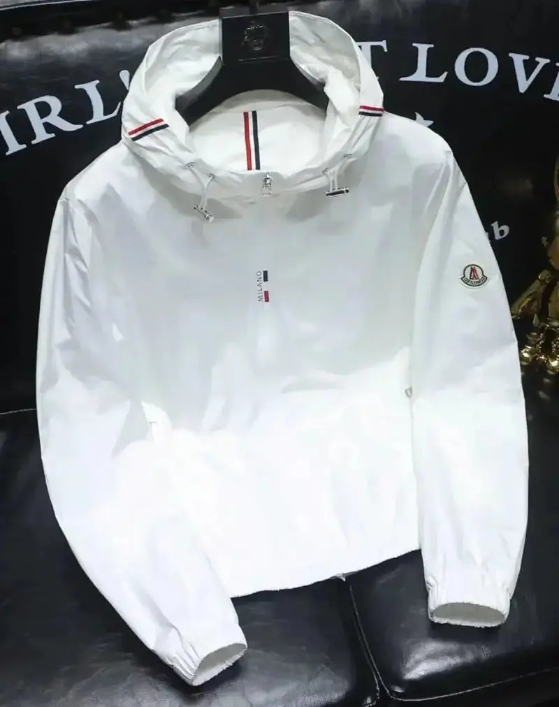 Moncler Maya Jacket [Gucci Moncler Burberry Prada Jackets] — foto 3 de 8