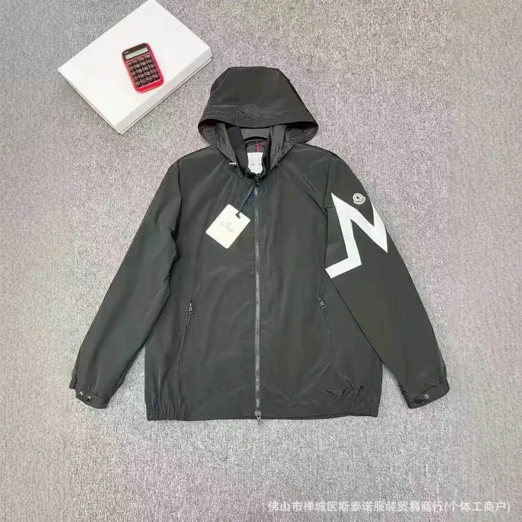 Moncler Maya Jacket [Gucci Moncler Burberry Prada Jackets] — foto 4 de 8