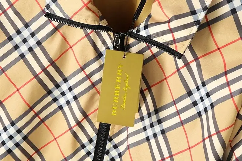 Burberry Vintage Check Jacket — foto 4 de 8