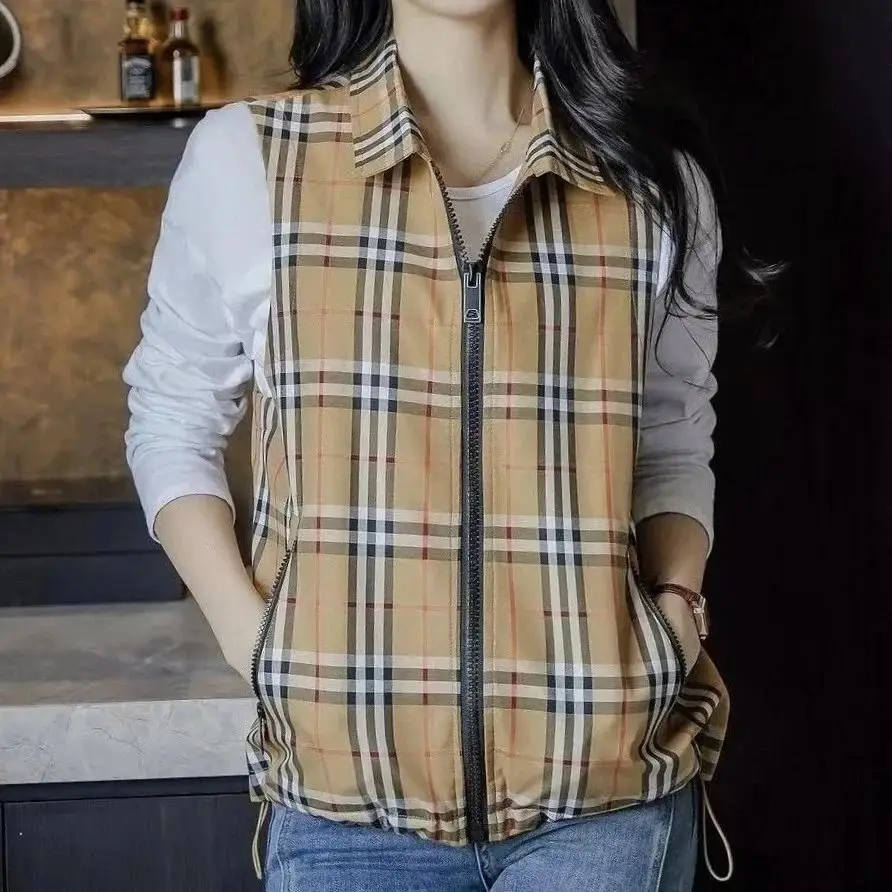 Burberry   Moncler  prada  dior  THE NORTH FACE    Jackets — foto 7 de 8