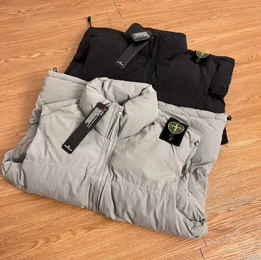 Stone Island Padded Vest [2 styles] — foto 3 de 5