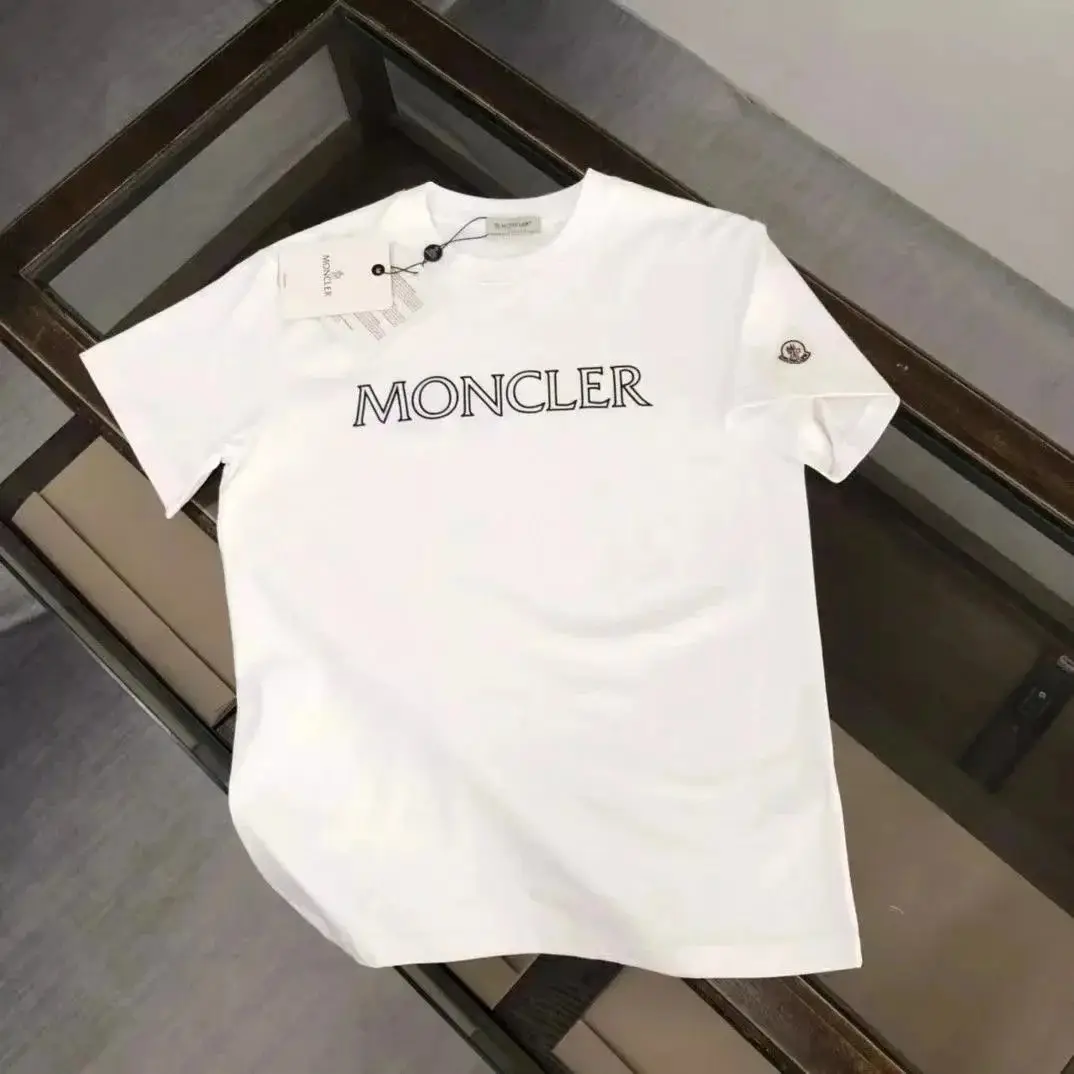moncler T-shirt （30+） — foto 4 de 8