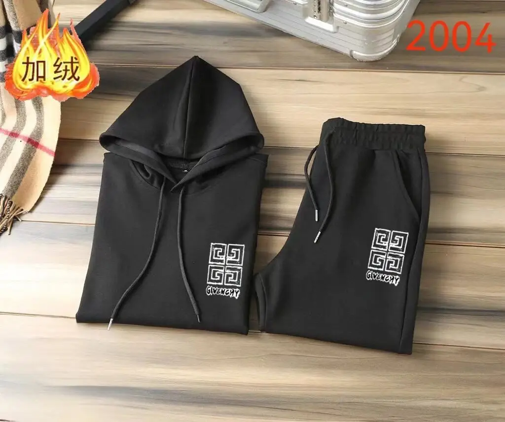 Givenchy 4G Logo Hoodie & Jogger Set — foto 3 de 4