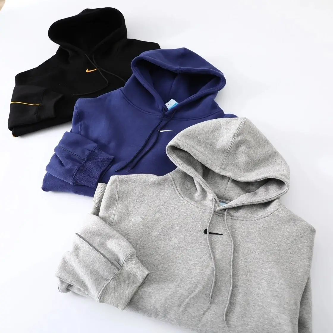 Nike x Stussy Reflective Strips Hoodie & Pants Set [40 styles] — foto 2 de 8