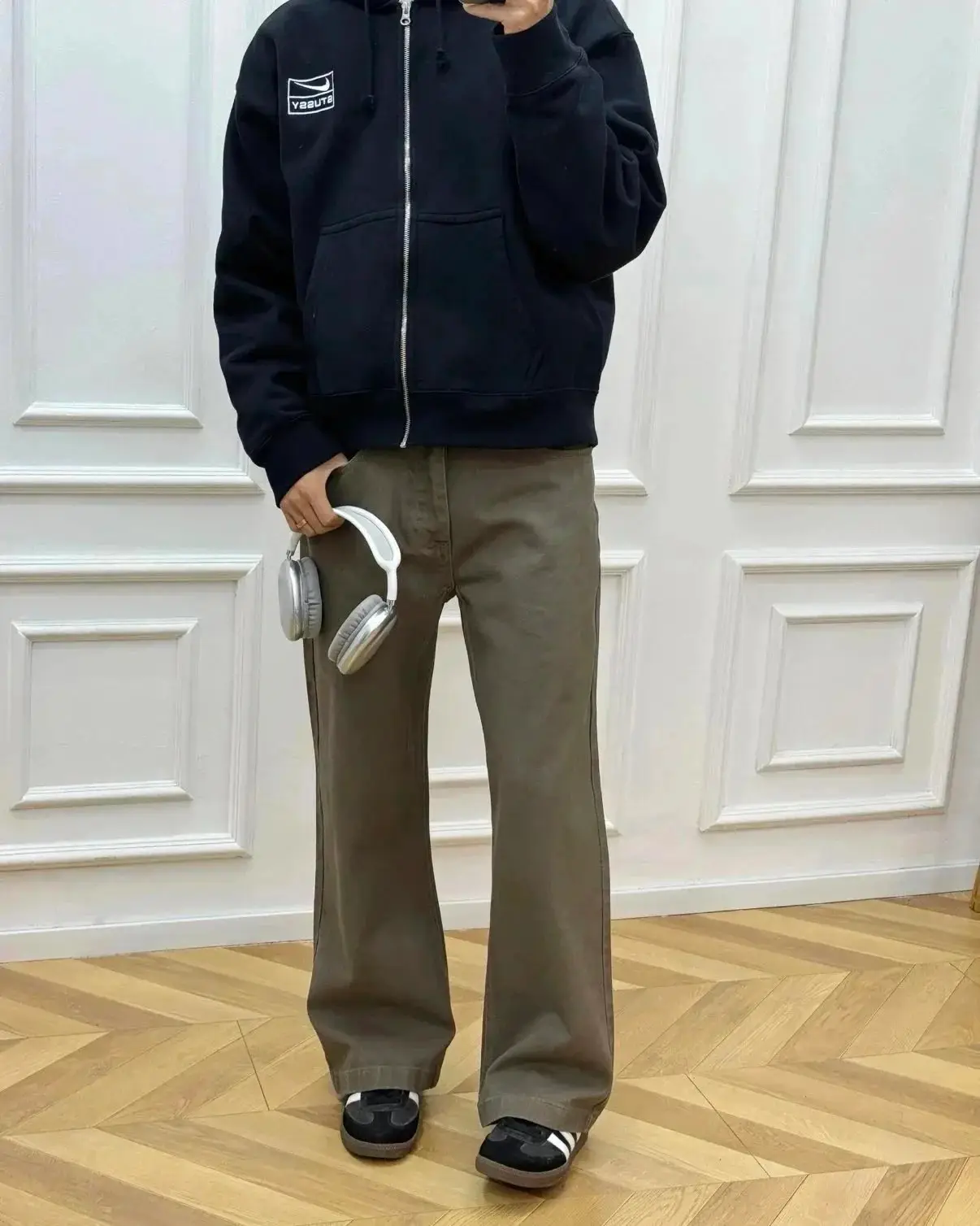 Nike x Stussy Reflective Strips Hoodie & Pants Set [40 styles] — foto 8 de 8