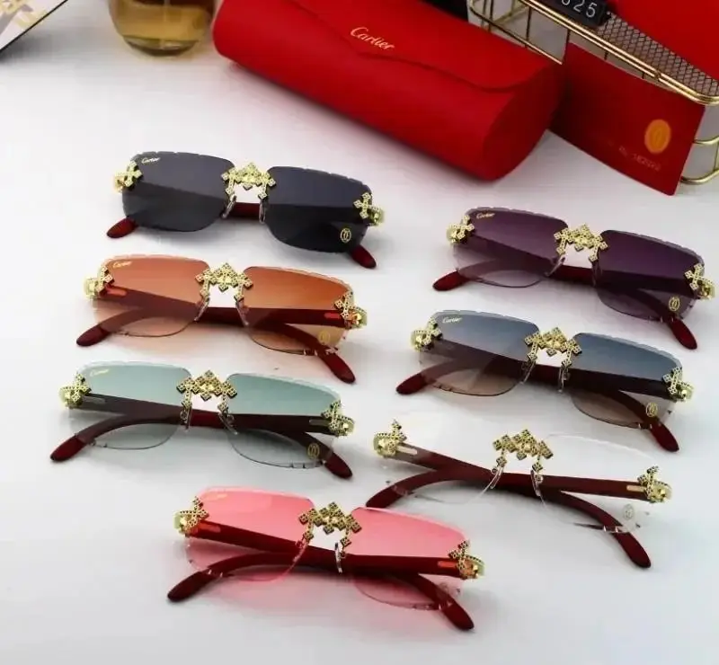 Cartier Panthère Sunglasses [19 styles]