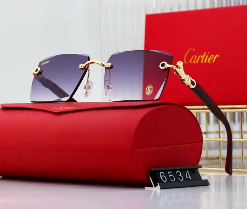 Cartier Panthère Sunglasses [19 styles] — foto 8 de 8