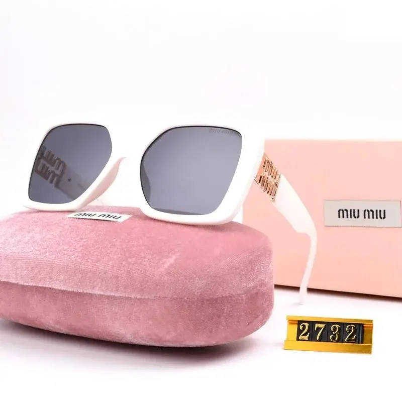 Miu Miu Sunglasses — foto 5 de 8