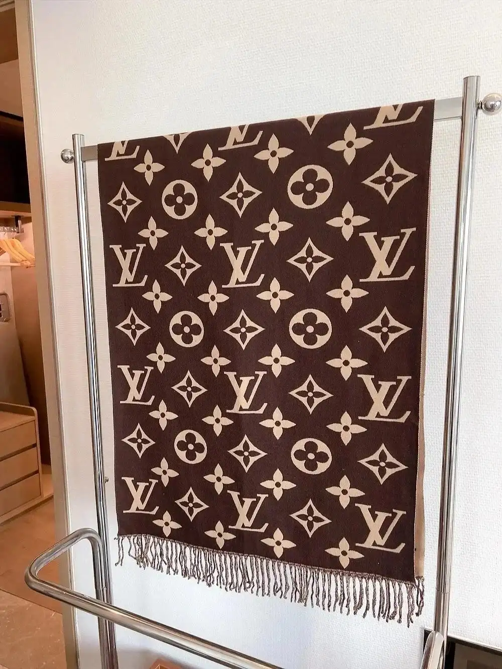 Burberry Check/LV Monogram/Fendi FF/Gucci GG Supreme Scarf [21 styles] — foto 7 de 8