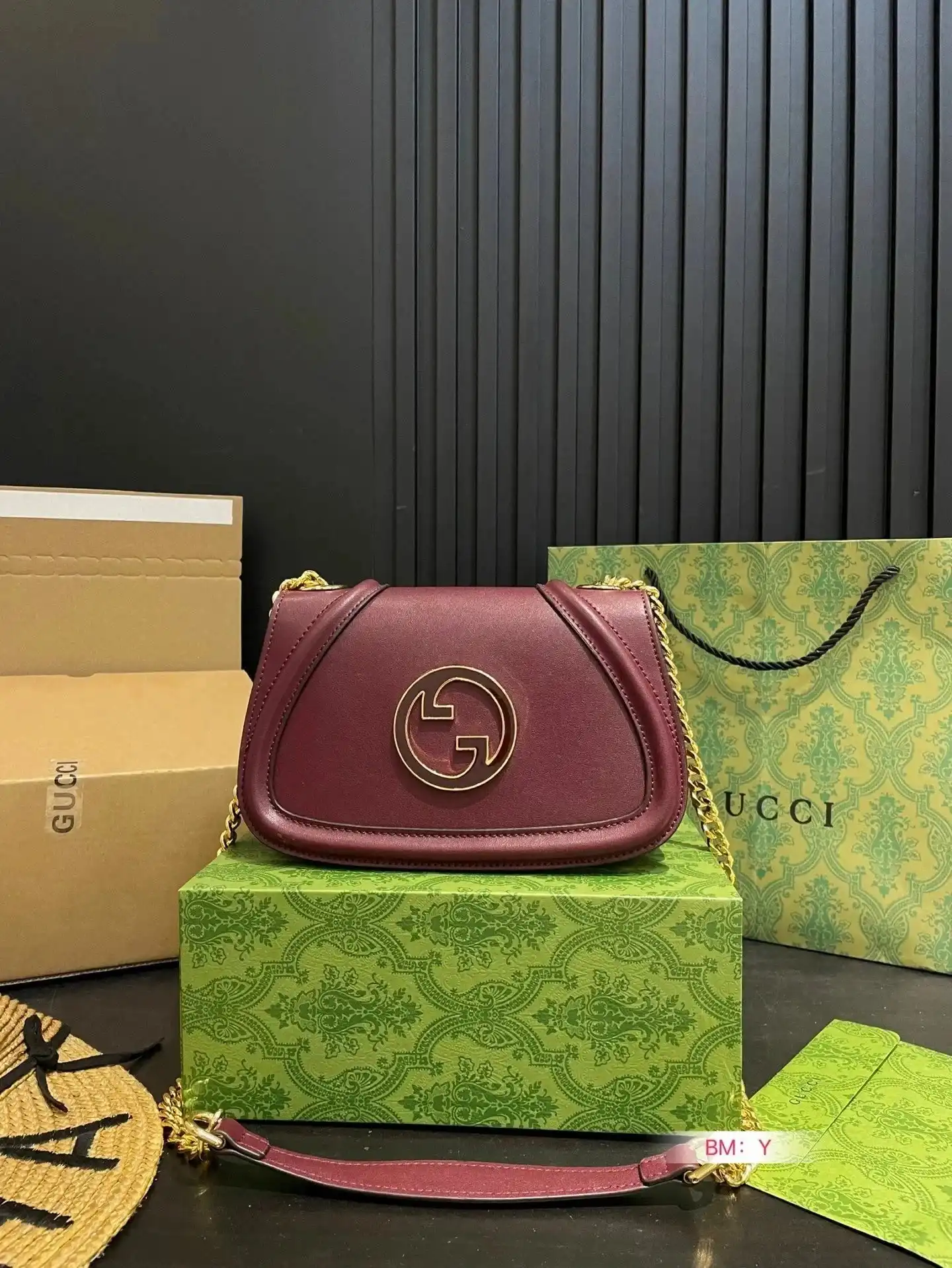 Gucci GG Supreme Horsebit Shoulder Bag — foto 5 de 8