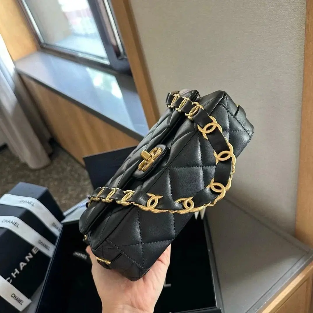 Chanel Classic Flap Bag — foto 4 de 6