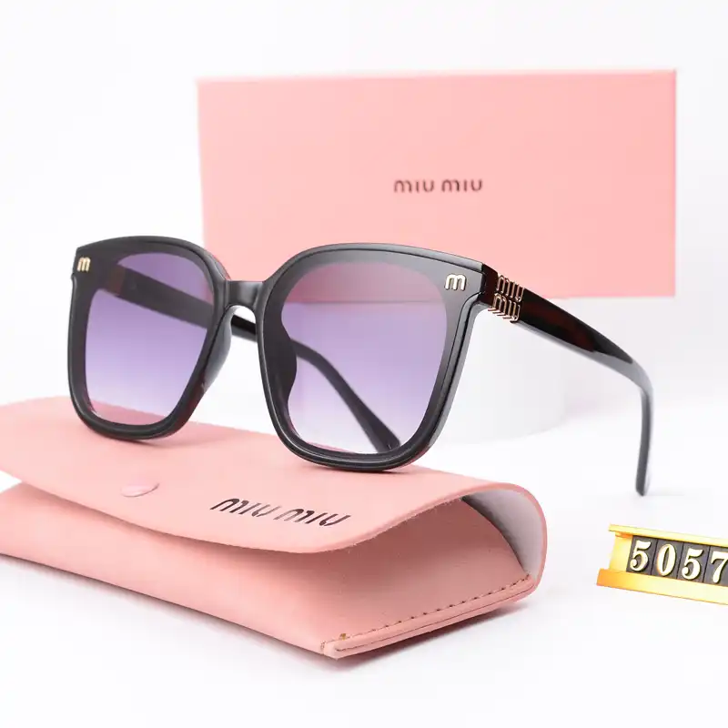Miu miu sunglasses (40+) — foto 4 de 8