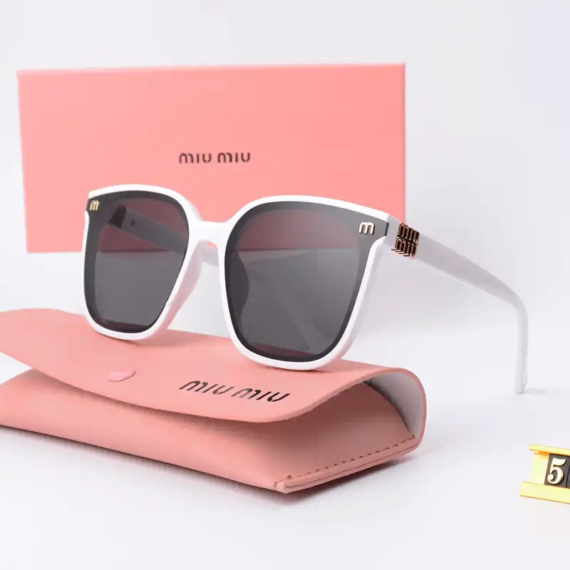 Miu miu sunglasses (40+) — foto 8 de 8