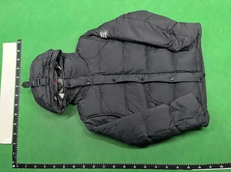 Burberry Nylon Puffer Jacket [8 styles] — foto 6 de 8