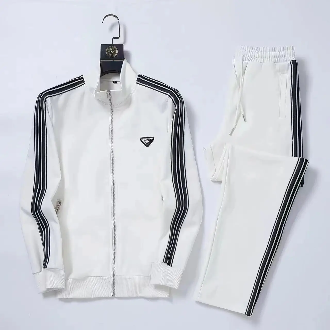 Prada Track Jacket and Pants Set [34 styles] — foto 3 de 8