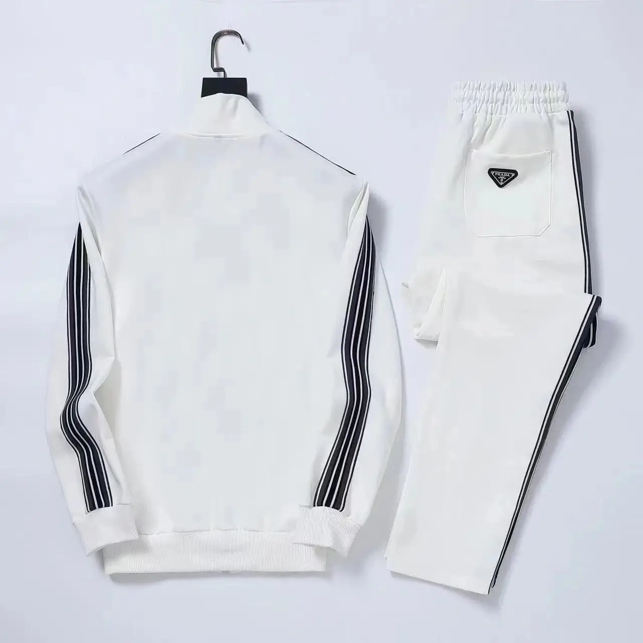 Prada Track Jacket and Pants Set [34 styles] — foto 4 de 8