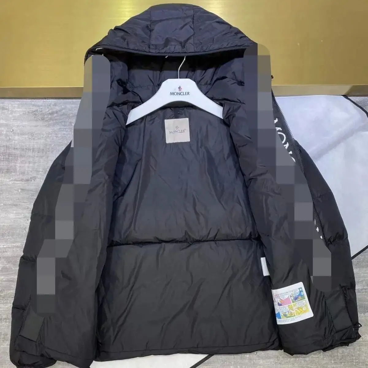 Moncler hooded down jacket — foto 5 de 8
