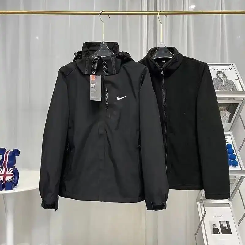 Nike and Under Armour Hooded Jackets [Black & Cream Colors Available] — foto 3 de 8