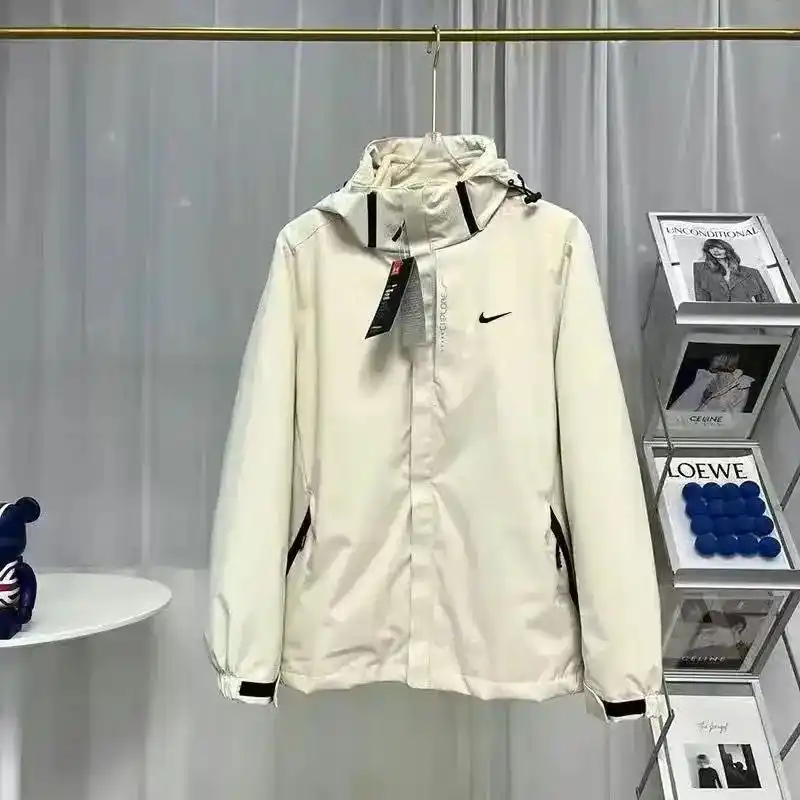 Nike and Under Armour Hooded Jackets [Black & Cream Colors Available] — foto 6 de 8