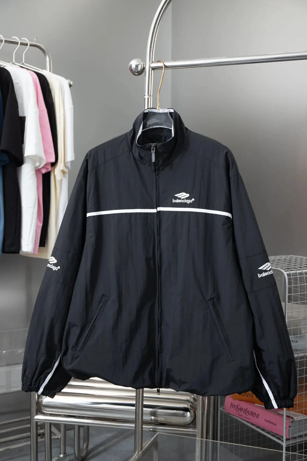 Balenciaga Track Jacket — foto 6 de 8